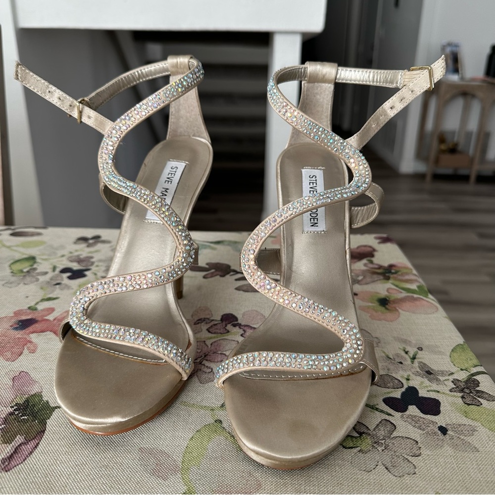 Steve Madden P-Wand